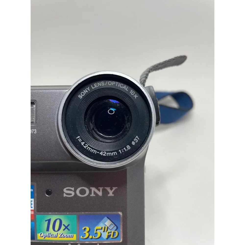 Sony Mavica MVC-FD73 Digital Still Camera One Size Gray Floppy Bundle Untested